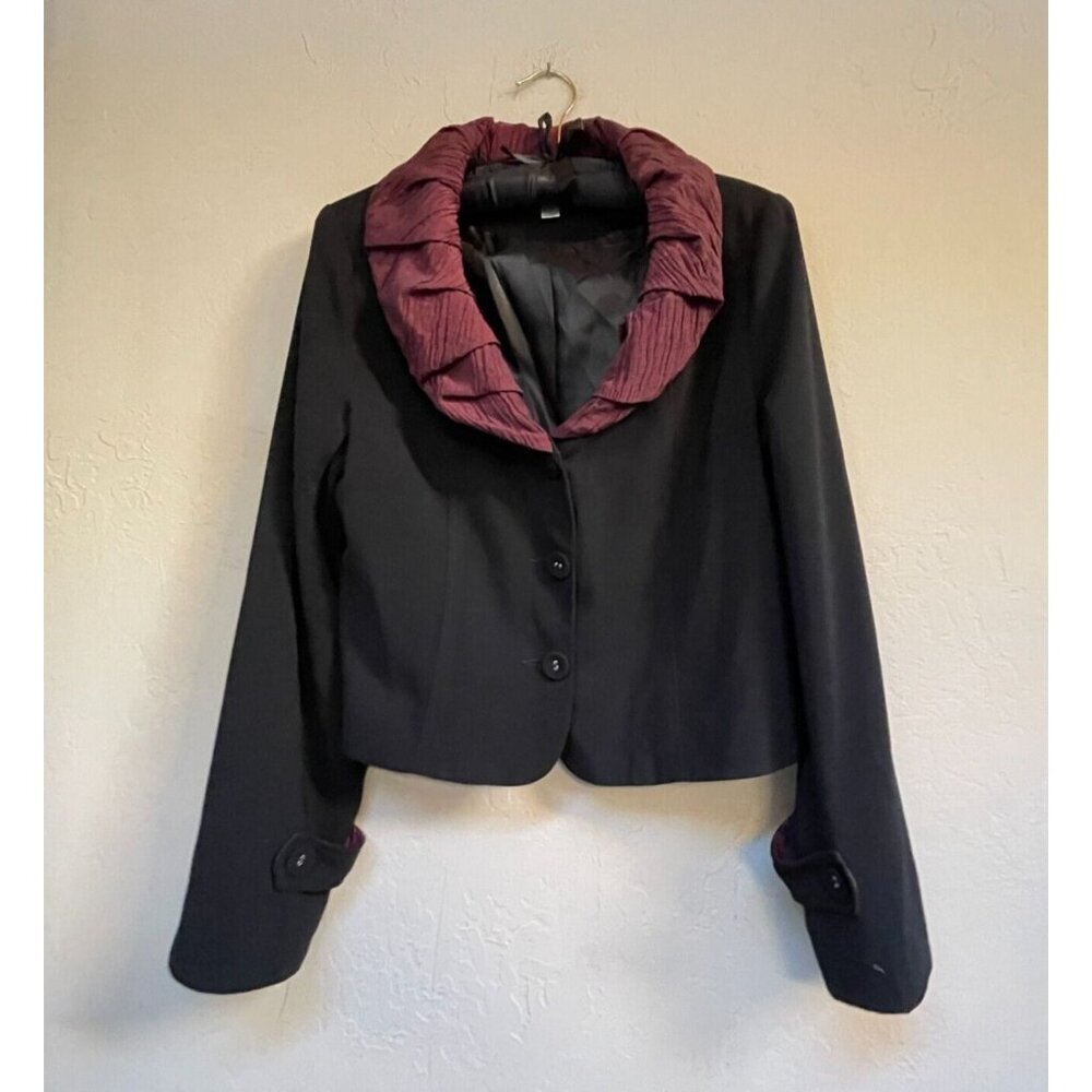 Anne Giorgio Women's Black with  Ruffle Collar Crop Blazer Jacket Size Small